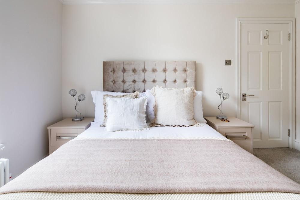 Star Street by Lime Street