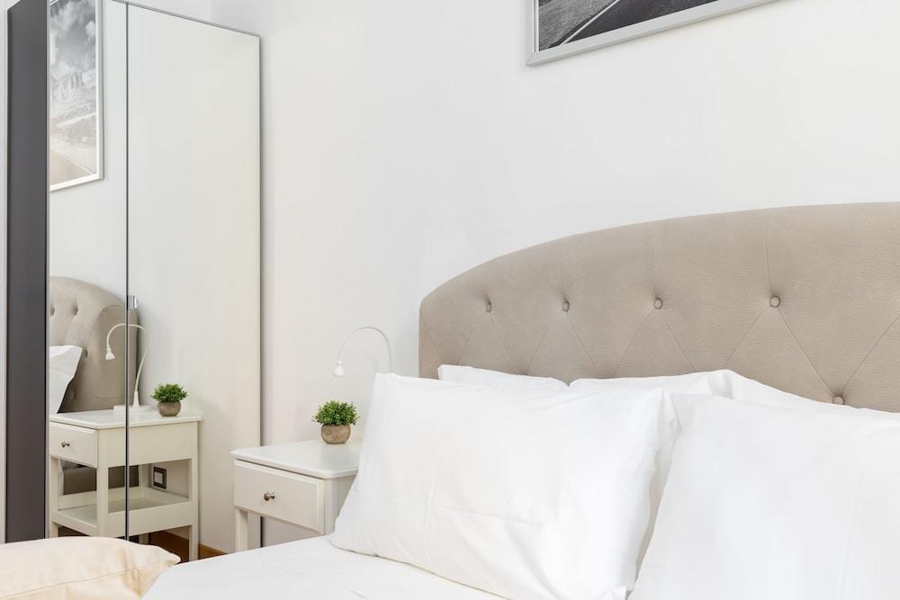 A World Aparts - 32 Calabria