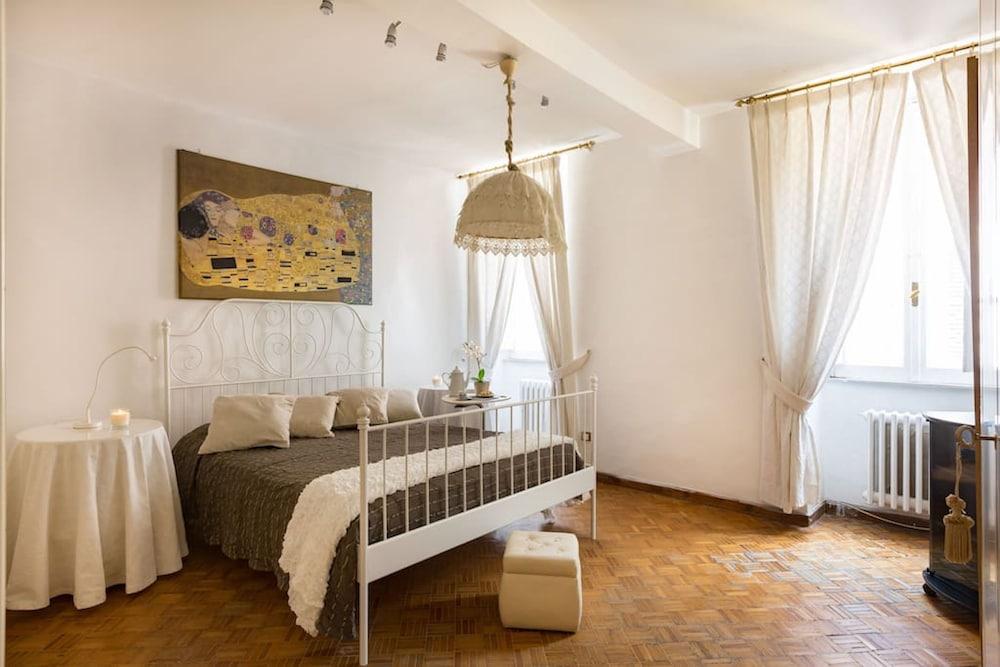 Via Laurina 40 Apartment