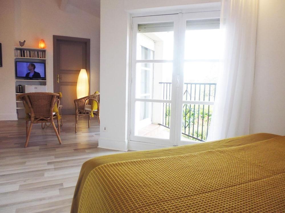 Chambres D'Hotes Pin Parasol