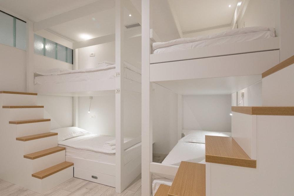 Boutique Hostel Posteya