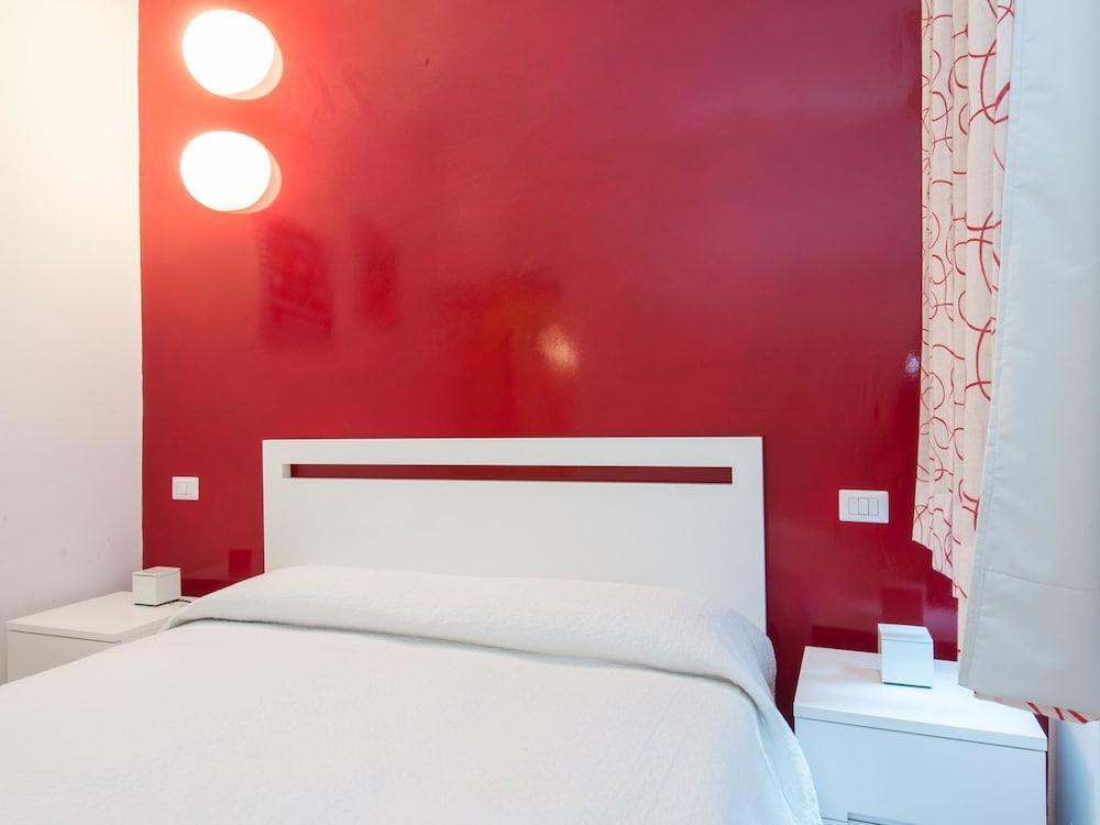 RSH Spanish Steps Luxury One Bedroom C