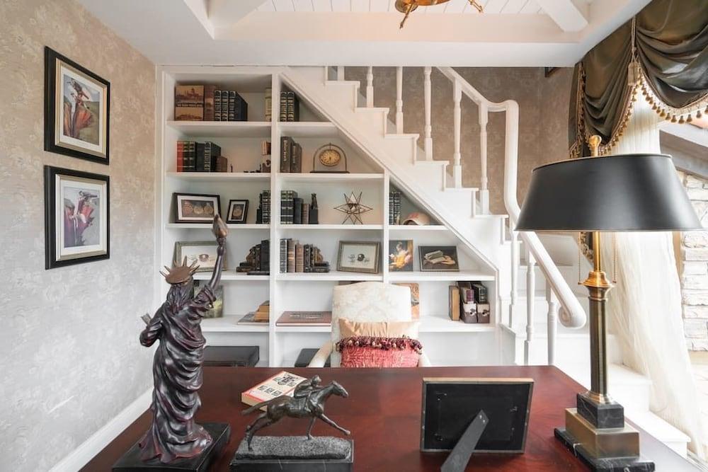 Qingdao Qiulin Hotel