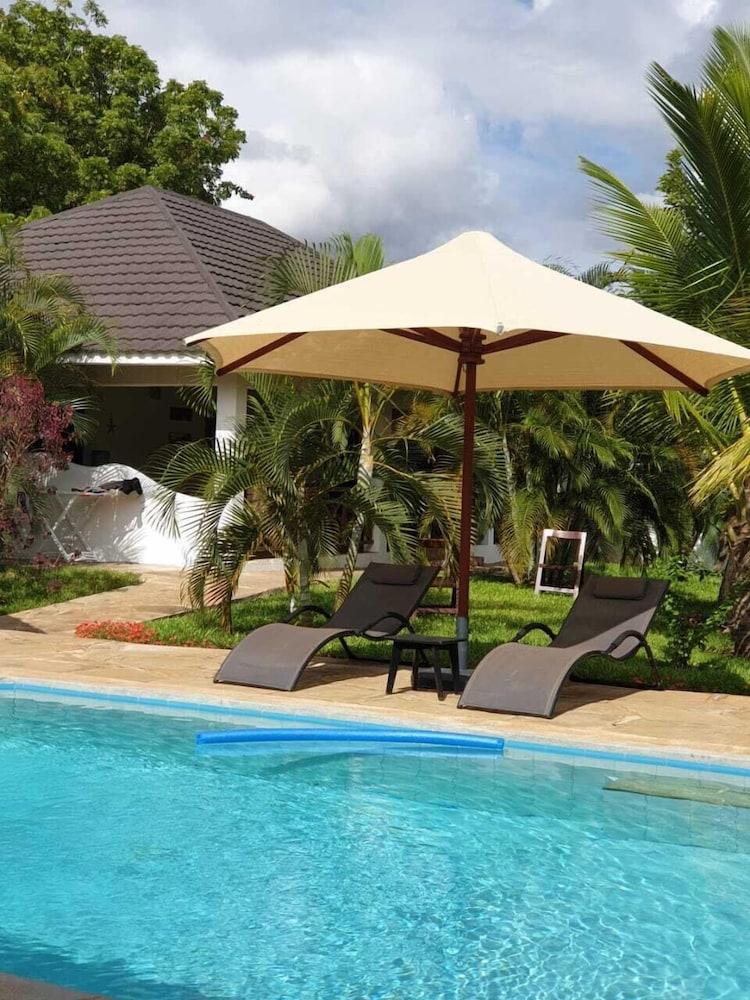 Mombasa Bungalow