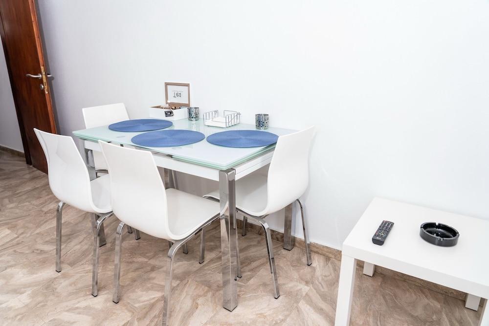 Zennova Aelia Apartments 7