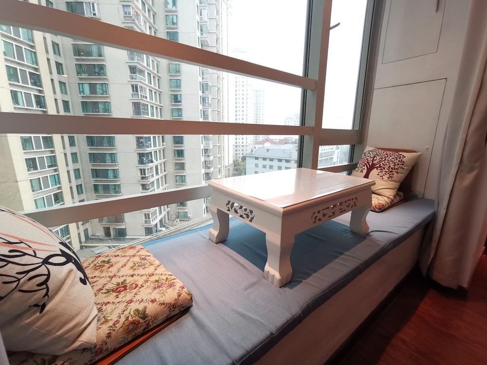 Bs Service Apartment Hotel