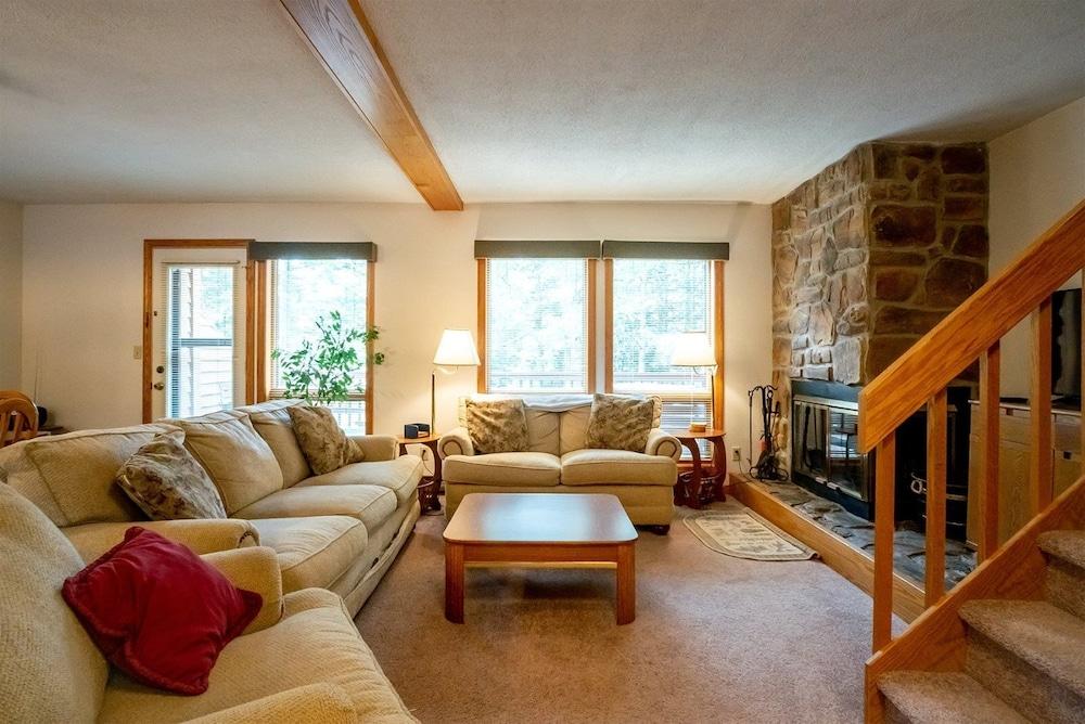 Deerfield Village 106