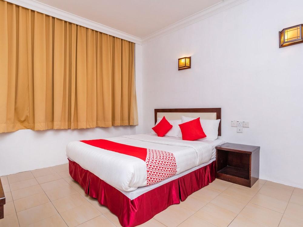 Super OYO 1114 Neo Pegasus Hotel