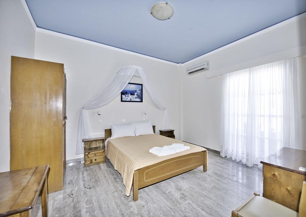 Villa Nikos Karamolegkos