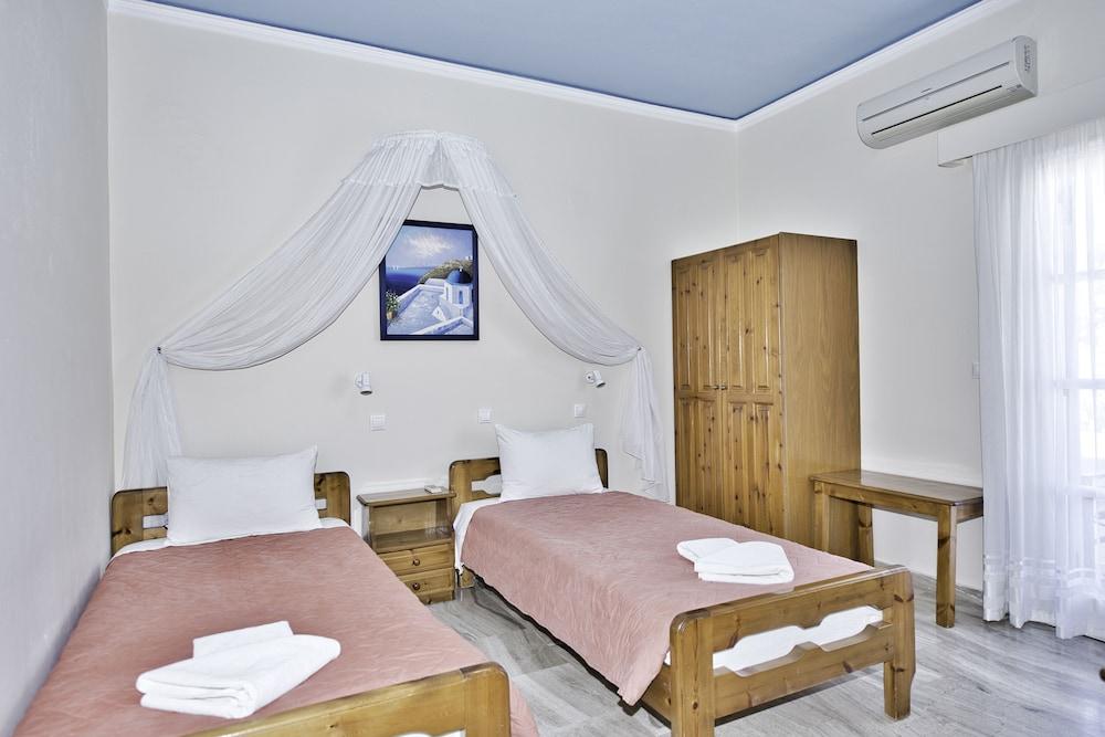 Villa Nikos Karamolegkos