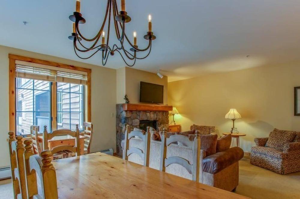 1 Bedroom Plus Murphy Mountain Condo in River Run Village with Hot Tub Access and Walking Distance to Ski
