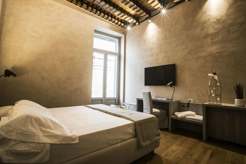 Edward Rooms & Wellness