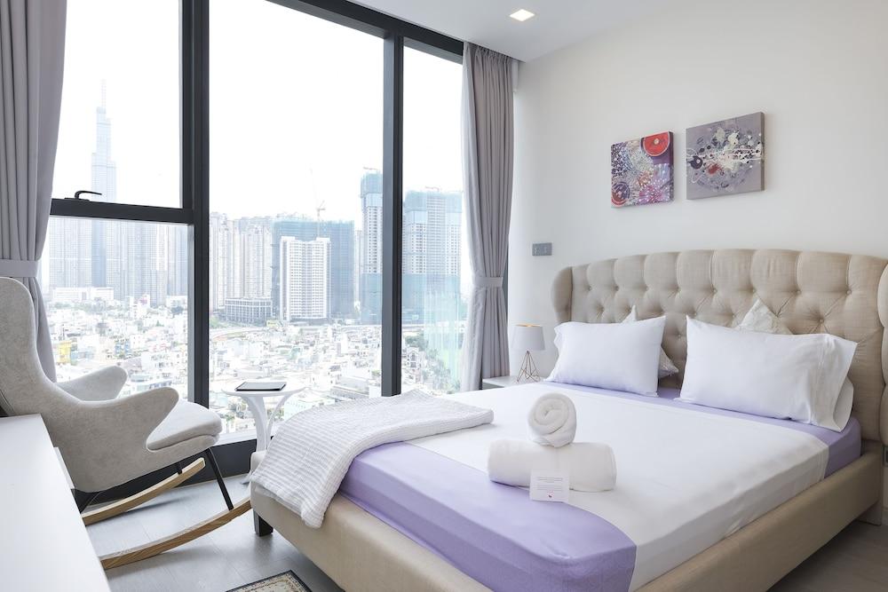 Christina's Saigon - Vinhomes Golden River