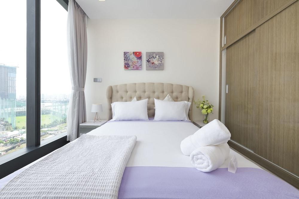 Christina's Saigon - Vinhomes Golden River
