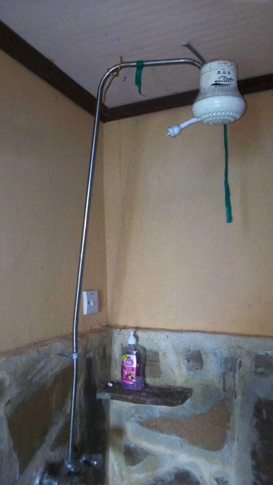 Wasini Dolphin Divers Lodge - Hostel