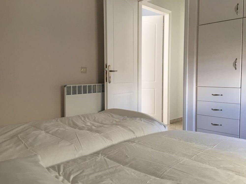 Cozy Flat With Acropolis View