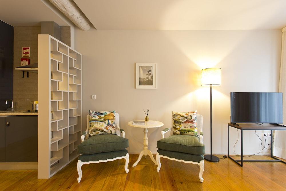 RVA Gustavo Eiffel Apartments