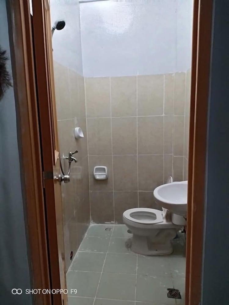 Digueboy Backpackers