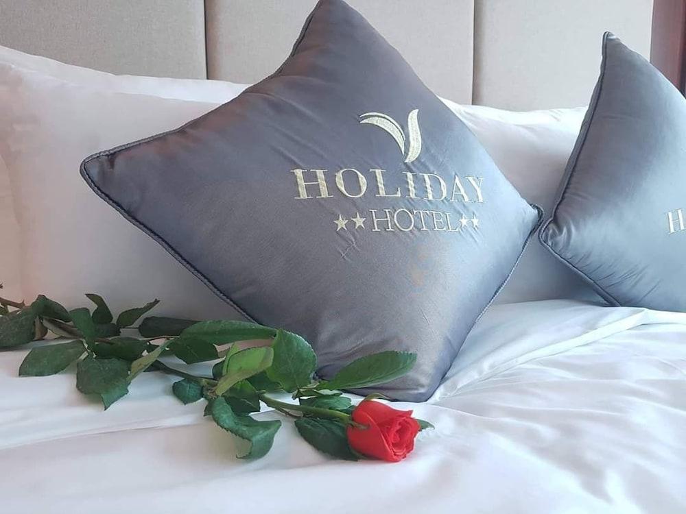 Holiday Cua Lo Hotel