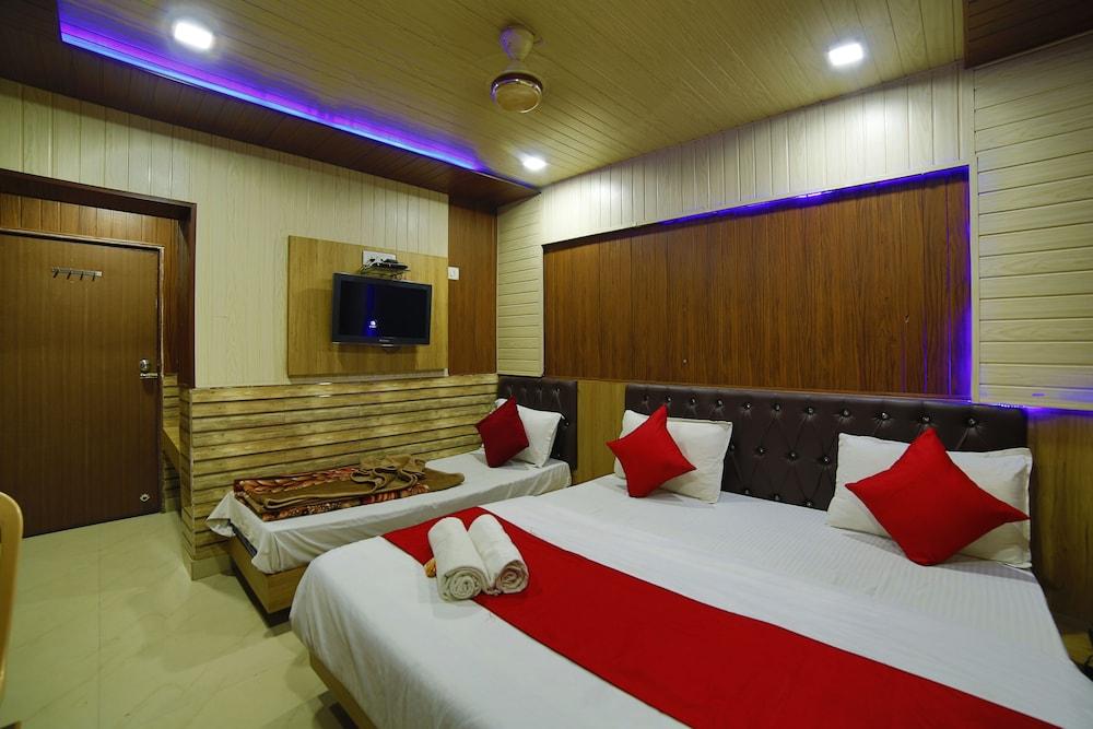 Hotel Good Luck Residency, Mount Abu
