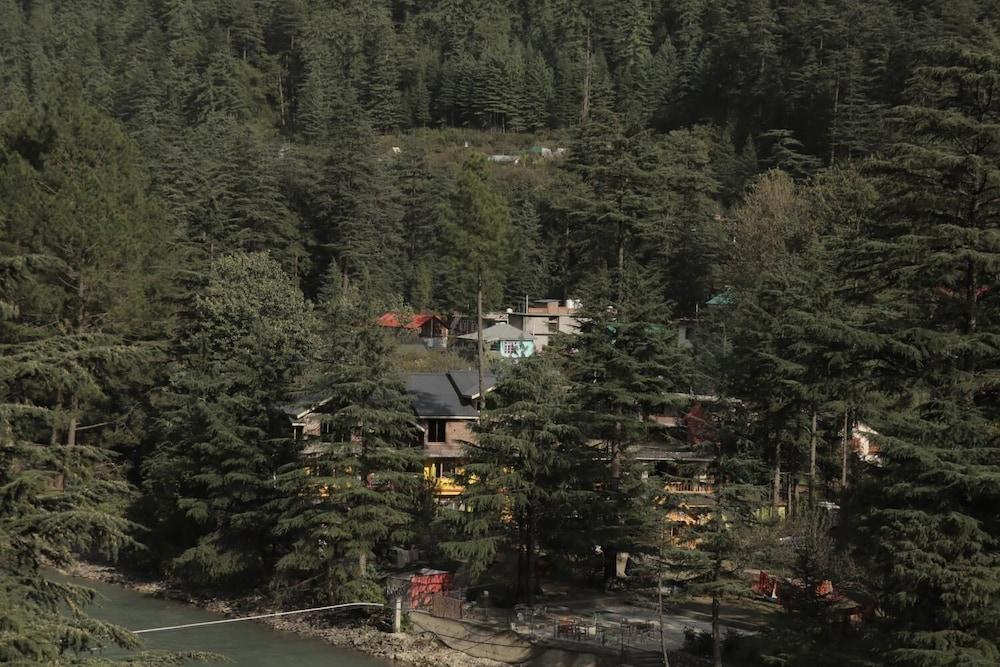 The Rainbow Inn and Cafe