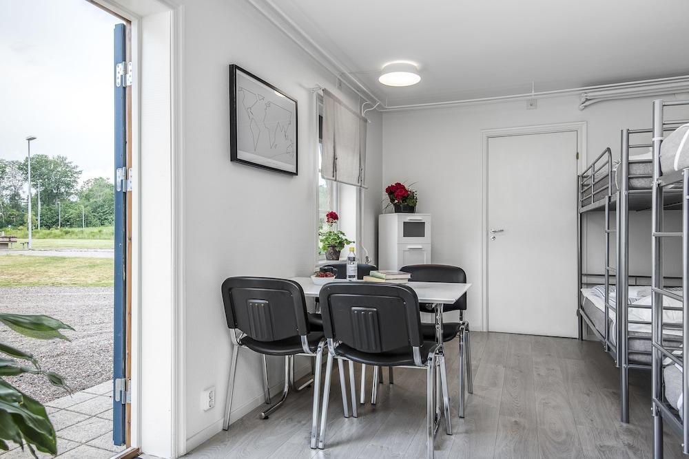 Tallbackens Gård & Vandrarhem - Hostel