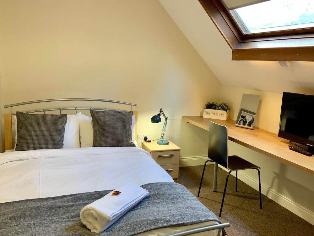 City Bridge Apartment 1A