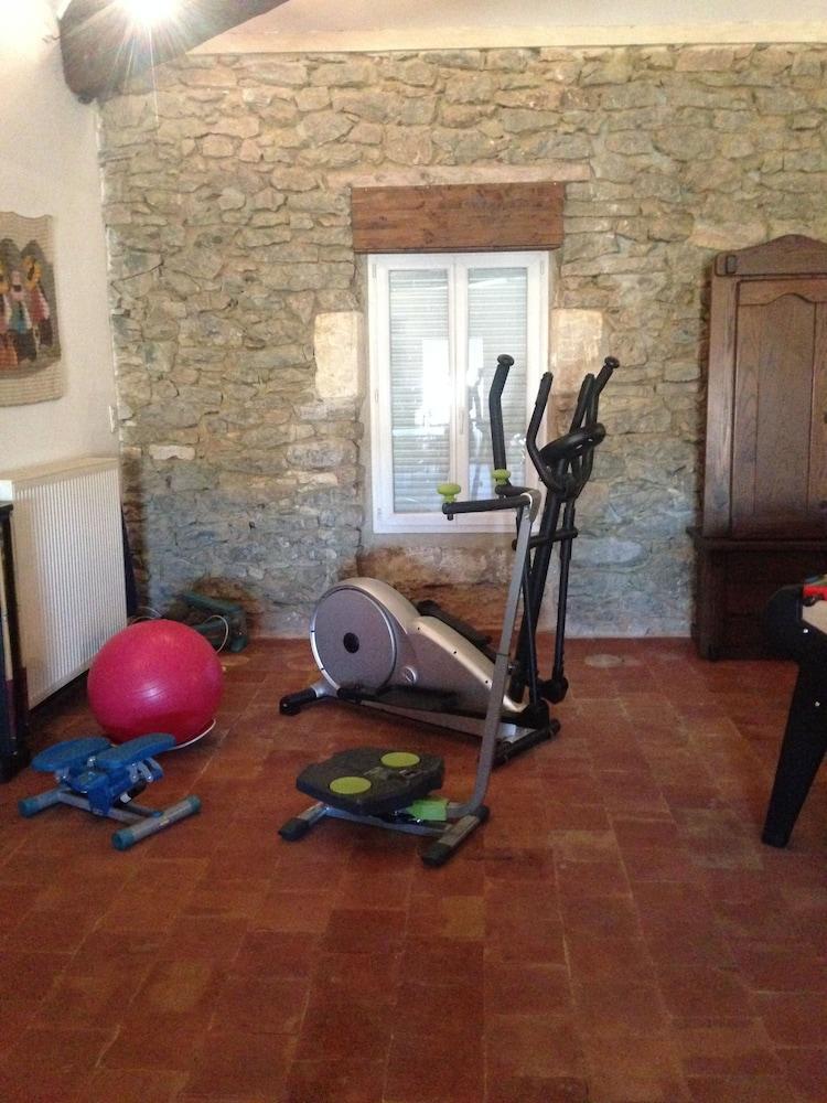 Olonzac. Chambres d hôtes avec piscine