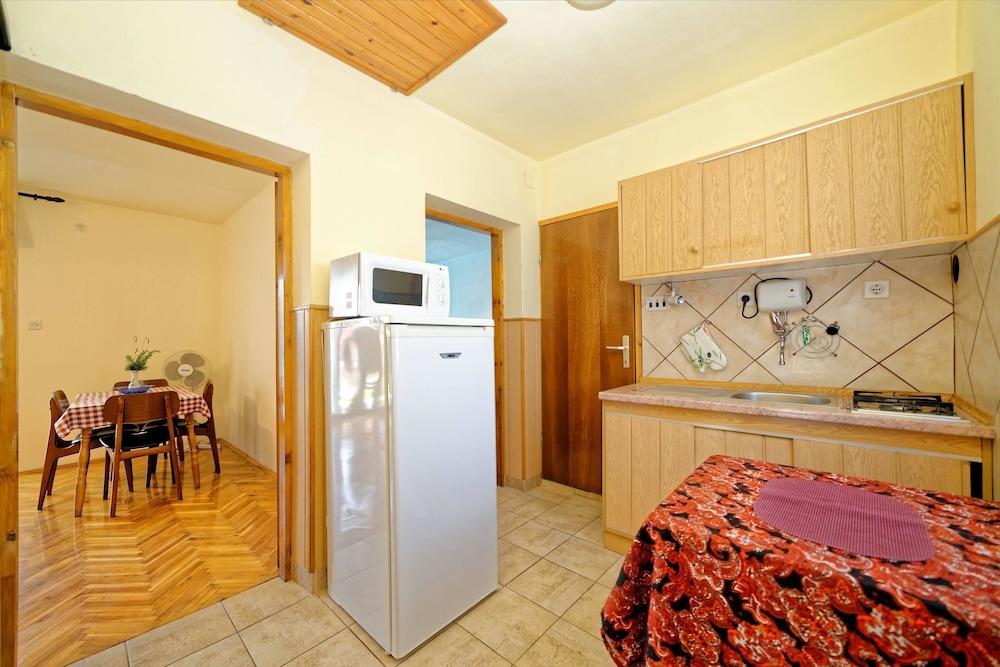 App and Rooms Marojevic