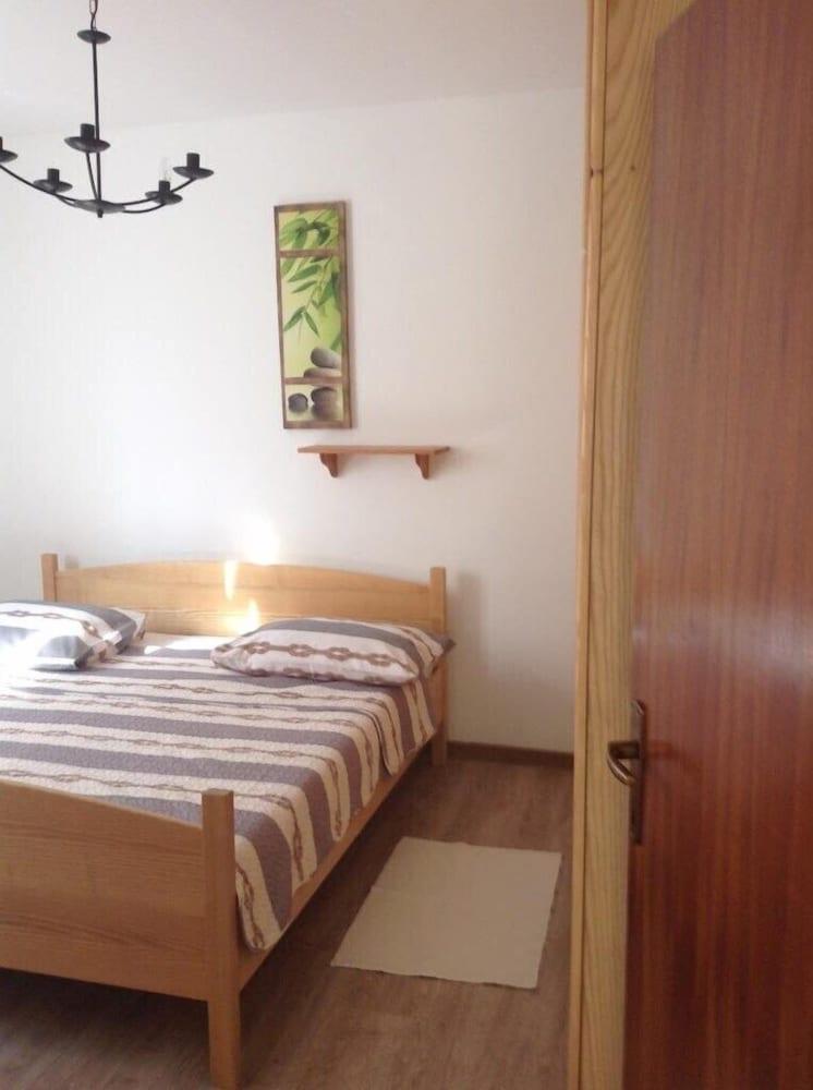 Apartments Ivana Murter