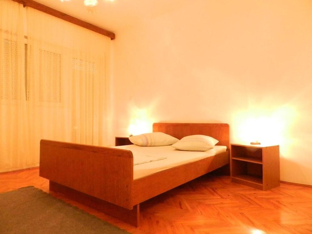 Apartment Jagoda / Two Bedrooms A1