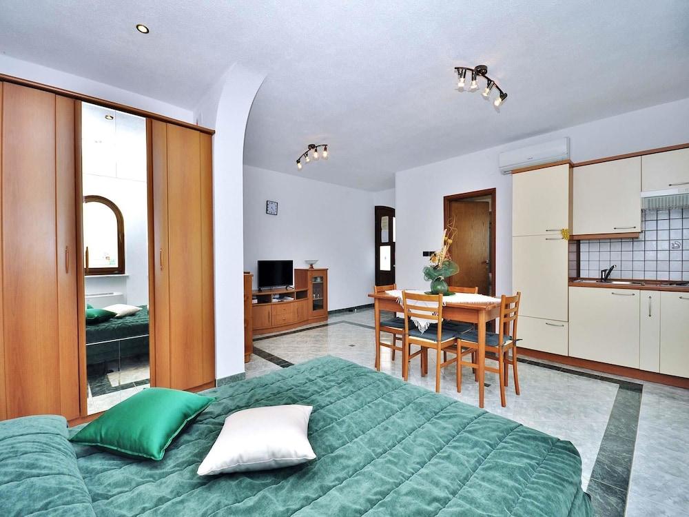 Apartments Alenka Rovinj