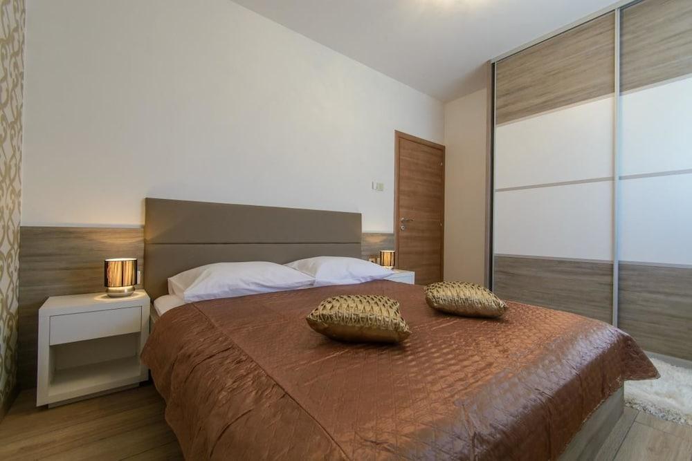 Apartments Villa Aurora 3