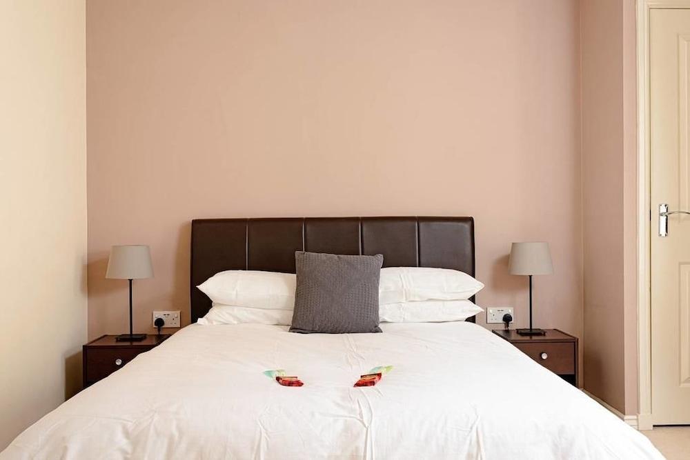 Wonderful Apartment nr Central Edinburgh