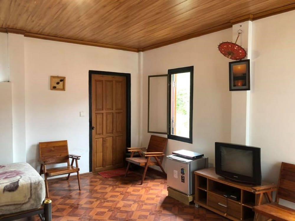 Nature Land Hotel II