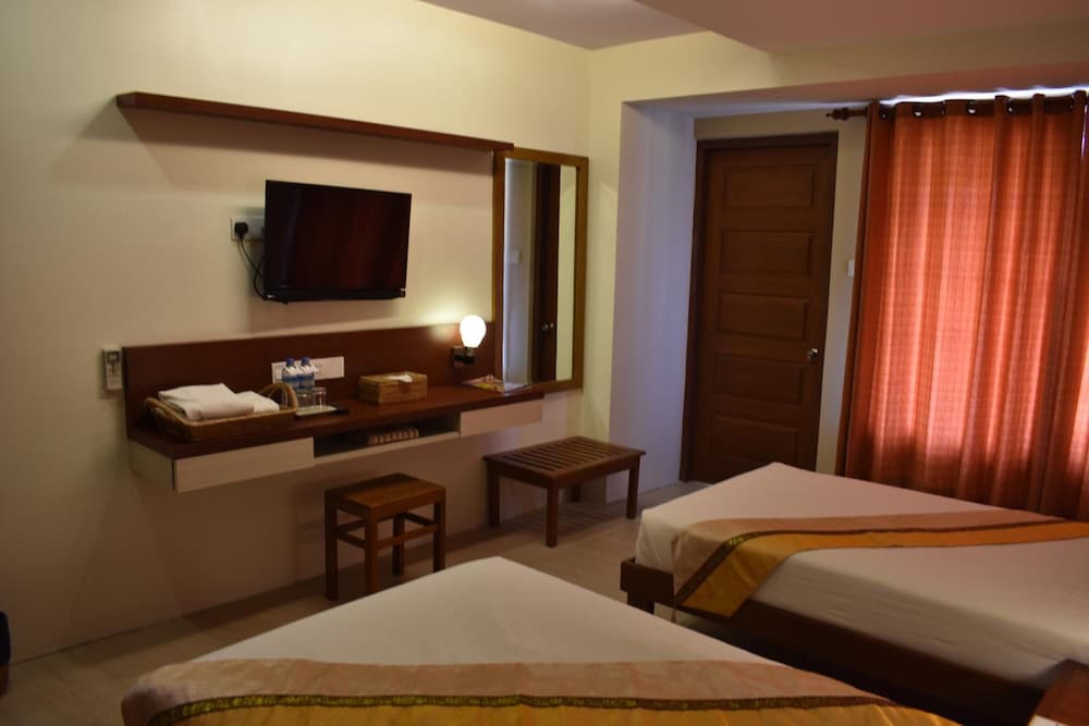 Paradise Hotel Nyaung Shwe