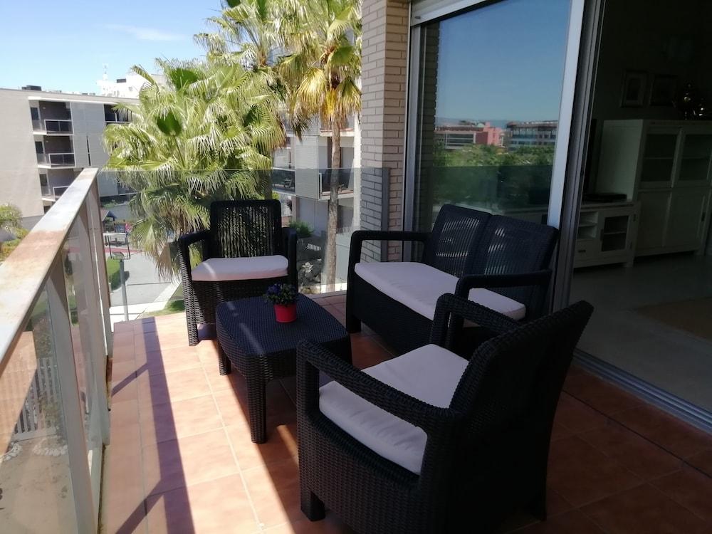 1019 - Paradis Village E