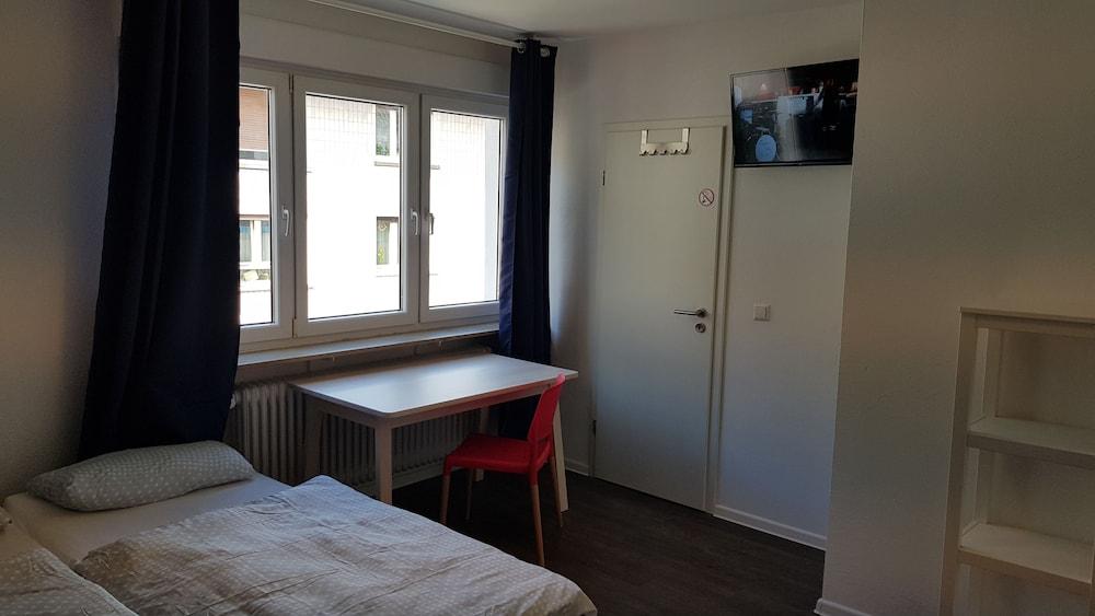 Pforzheim Ferienhaus 24-7