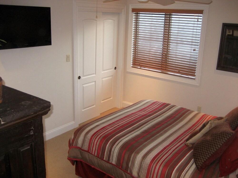 Oc2226 Wesley Ave-2nd-floor