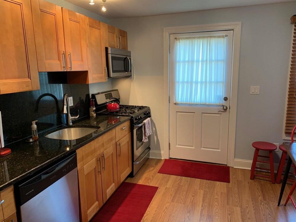 Cm1136-38 Lafayette Street