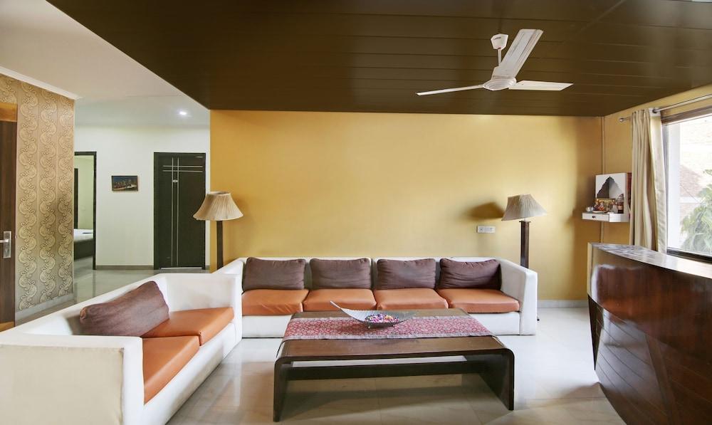 Treebo Trip Heritage Regency