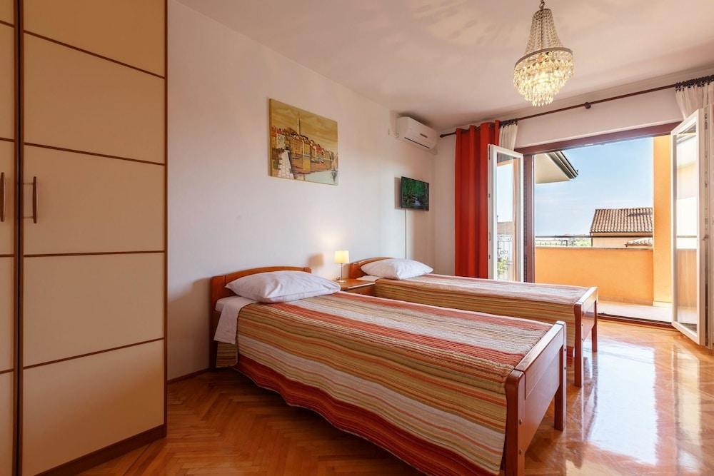 Villa Nina Apartments