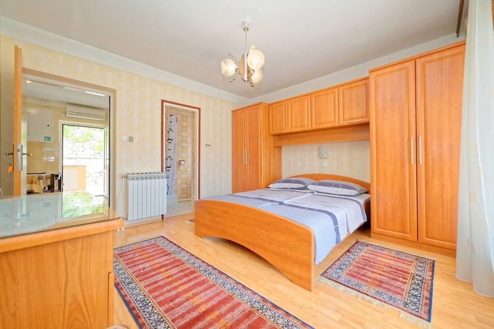 Apartments Marica 3130