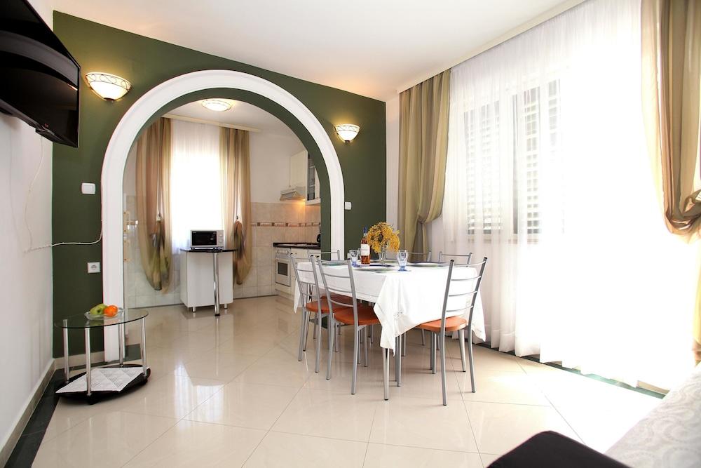 Apartment Ivan / Three Bedroom A1