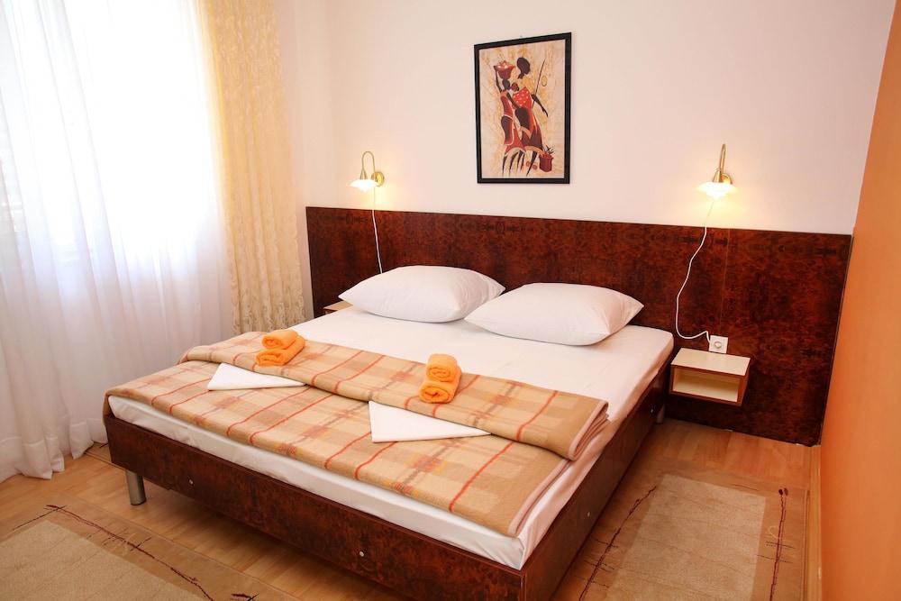 Apartment Ivan / Three Bedroom A1