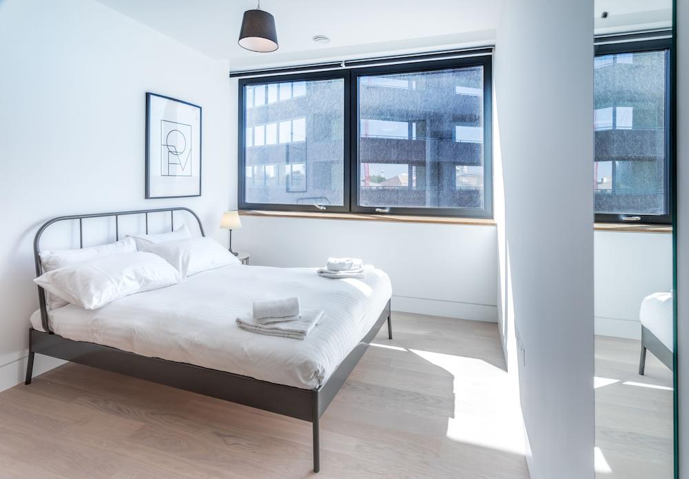 Hoxton Press by Servprop