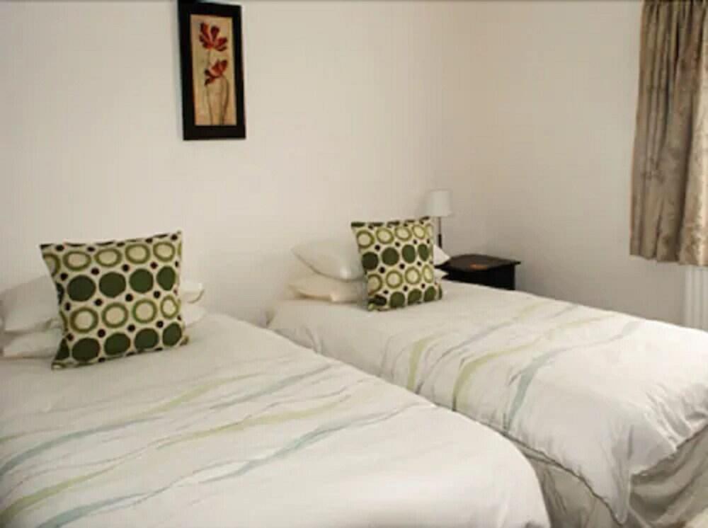 The Captain Howey Hotel