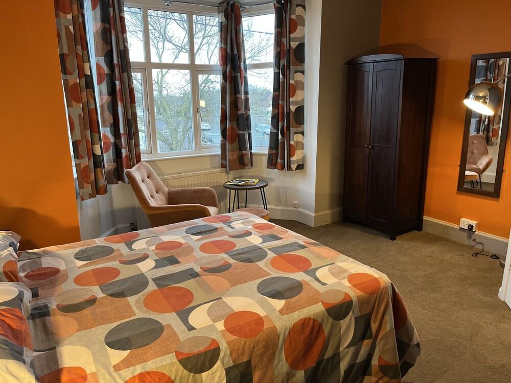 The Captain Howey Hotel