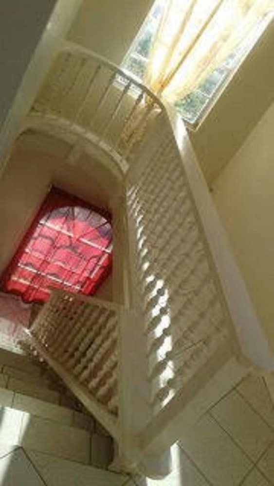 Château On Cotton Bay