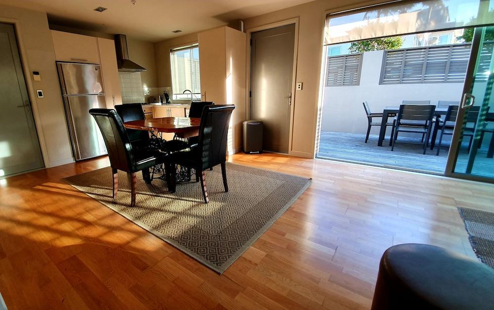 Private 2 Bedroom at the Mount main Beach